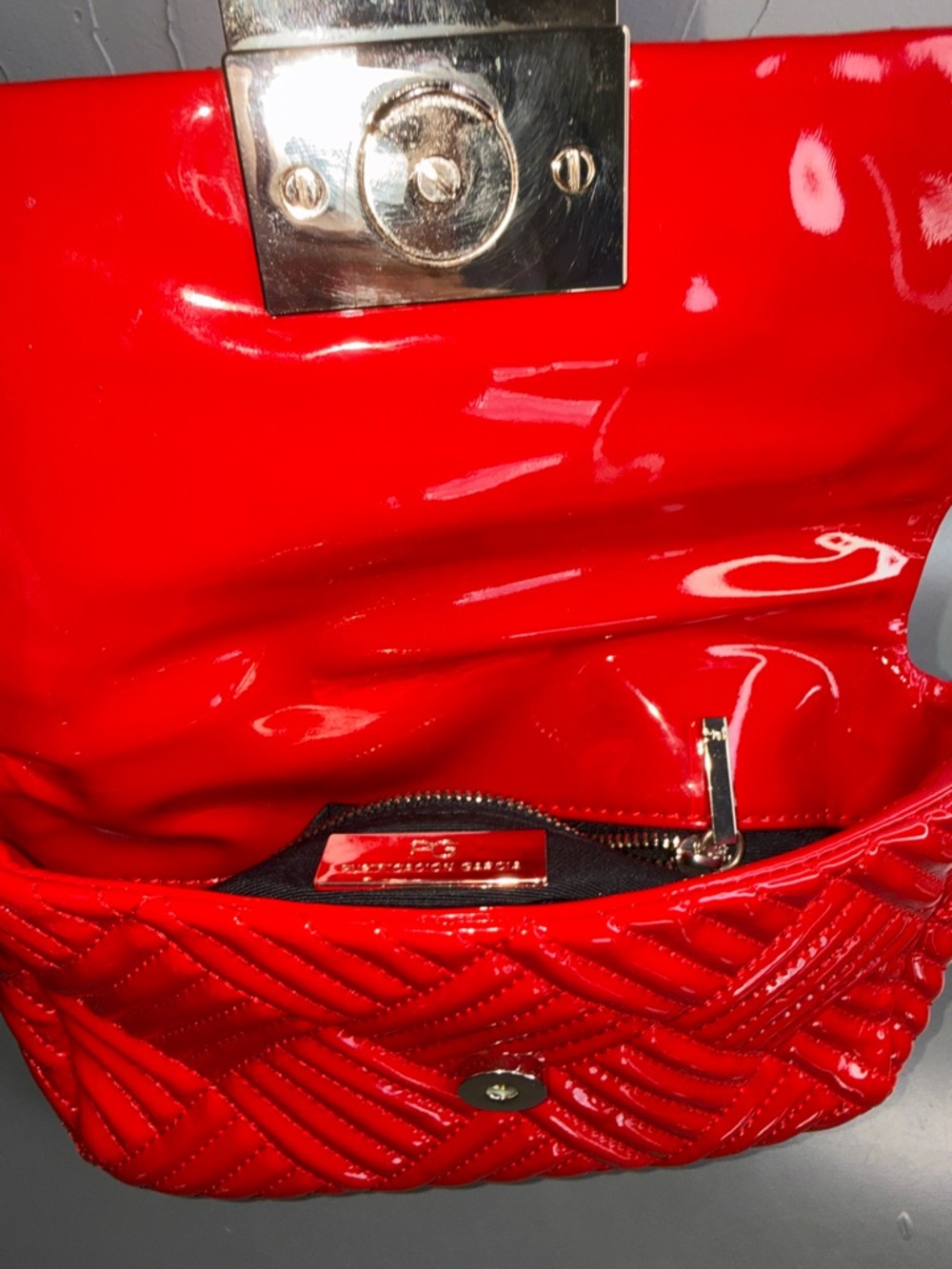 Purification Garcia Glossy Red Quilted Patent Shoulder Bag with Chain Strap - Picture 6 of 10